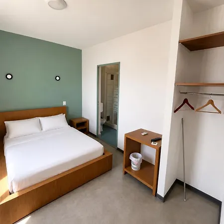 De La Gare Hotel 2*